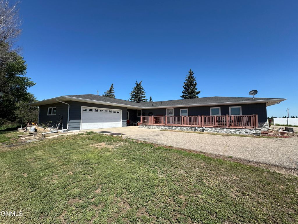 13802 Highway 85 N, Alexander, ND 58831