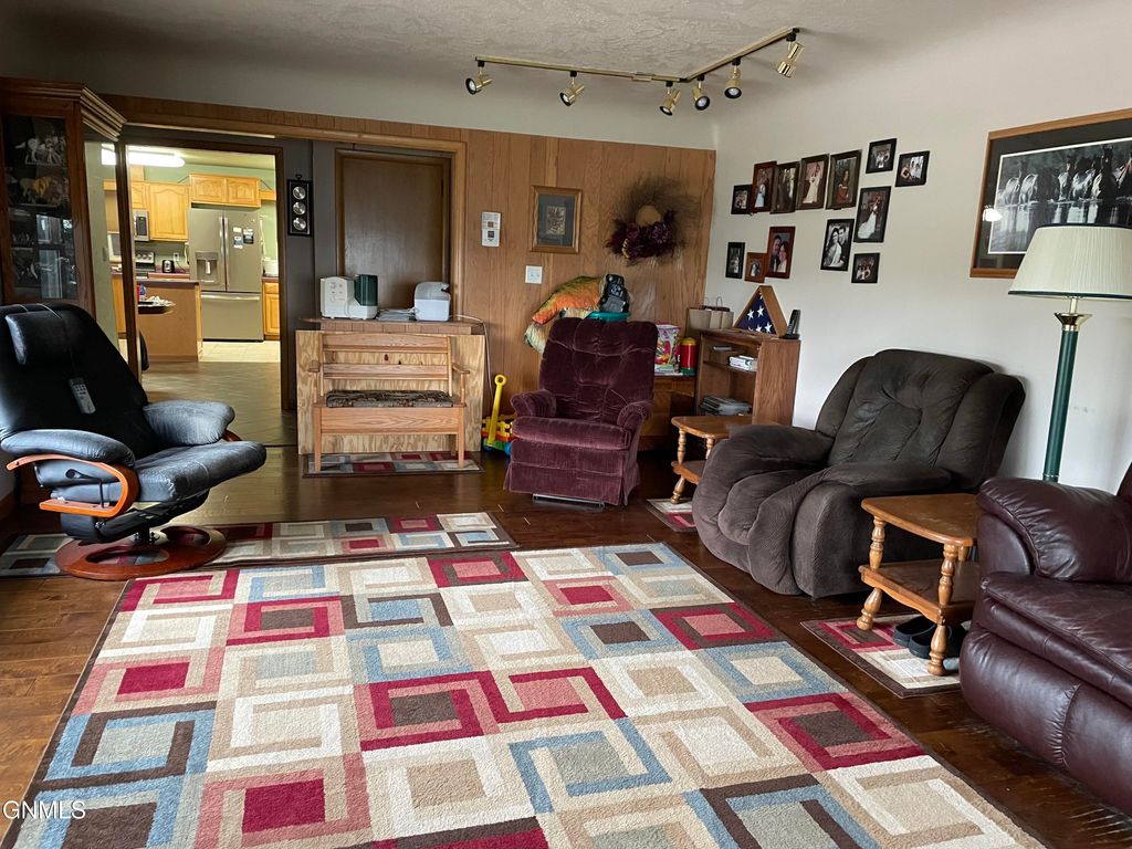 13802 Highway 85 N, Alexander, ND 58831 photo 17