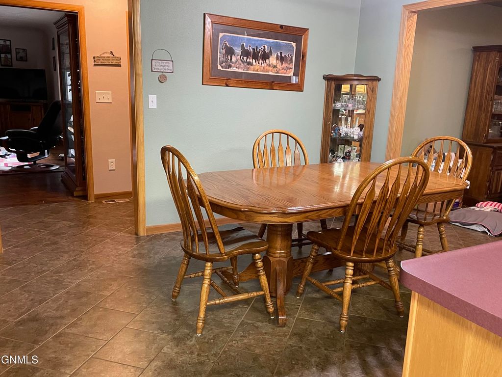 13802 Highway 85 N, Alexander, ND 58831 photo 5