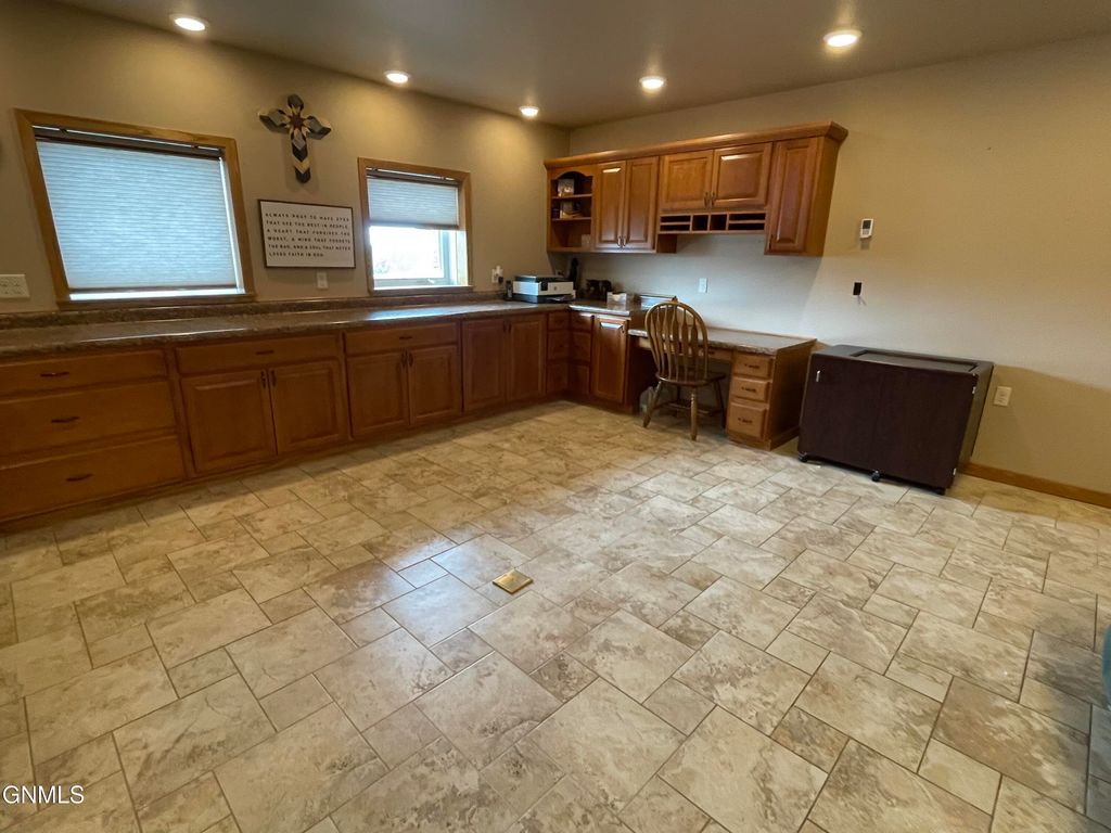 13802 Highway 85 N, Alexander, ND 58831 photo 9