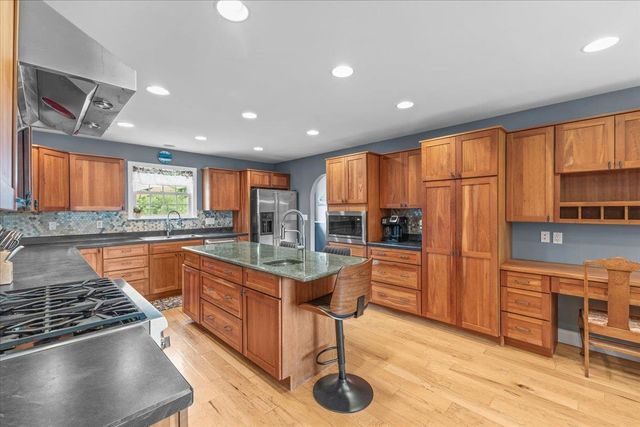 131 High Meadow Road, Fletcher, VT 05448