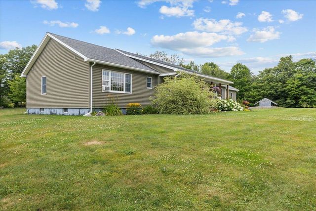 131 High Meadow Road, Fletcher, VT 05448