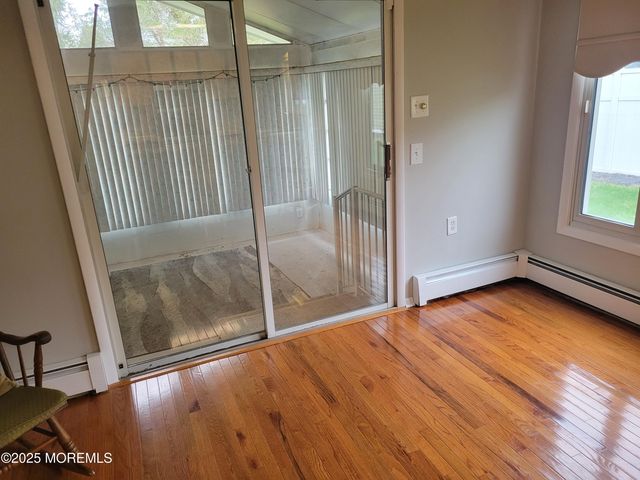 43 Rodhos Street, Toms River, NJ 08757