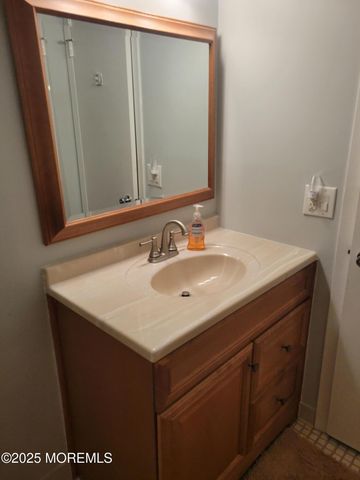 43 Rodhos Street, Toms River, NJ 08757