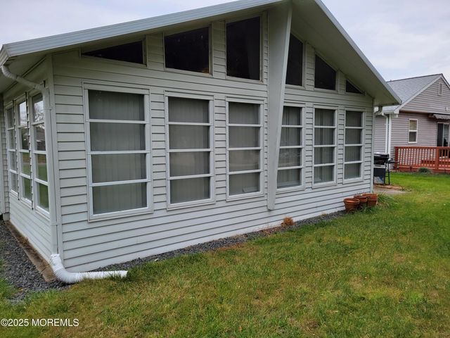 43 Rodhos Street, Toms River, NJ 08757