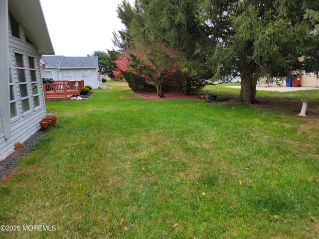 43 Rodhos Street, Toms River, NJ 08757