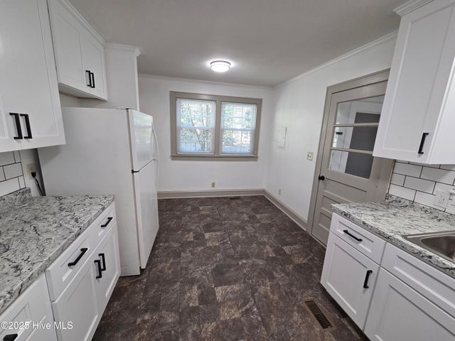 1012 Walnut Lane, Rockingham, NC 28379