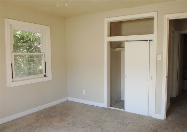 2304 E 75th Street, Kansas City, MO 64132