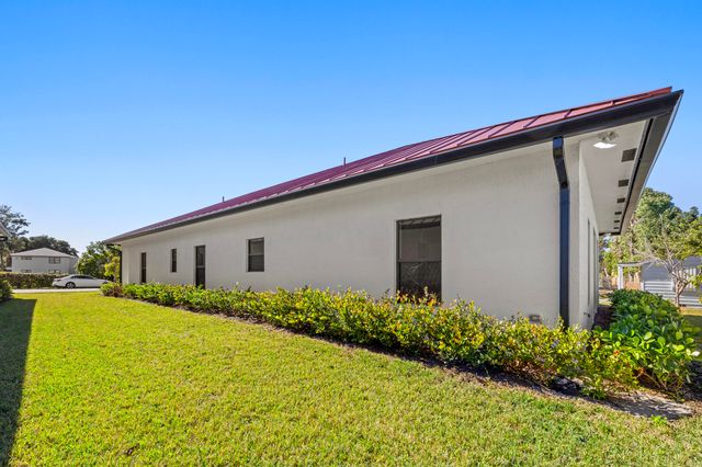 2315 Zeder Avenue, Delray Beach, FL 33444