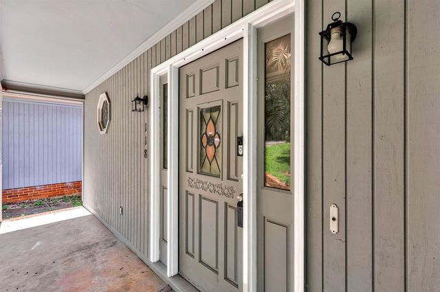 118 Old Saluda Dam Road, Greenville, SC 29611