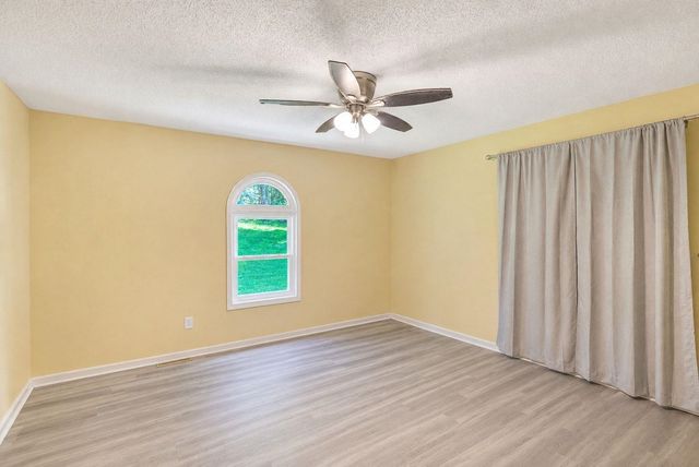118 Old Saluda Dam Road, Greenville, SC 29611