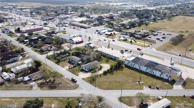 308 E Ricky Crossland Avenue, Elsa, TX 78543