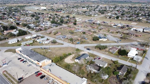 308 E Ricky Crossland Avenue, Elsa, TX 78543