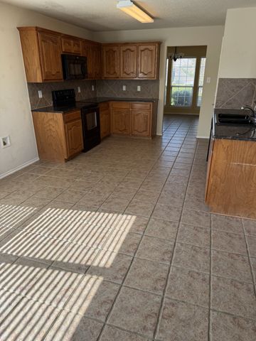 6505 Rienzi Drive, Greenville, TX 75402