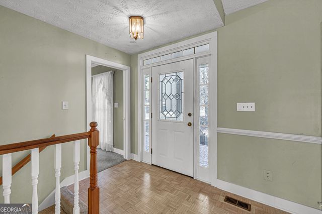 285 Old Farm Road, Fayetteville, GA 30215