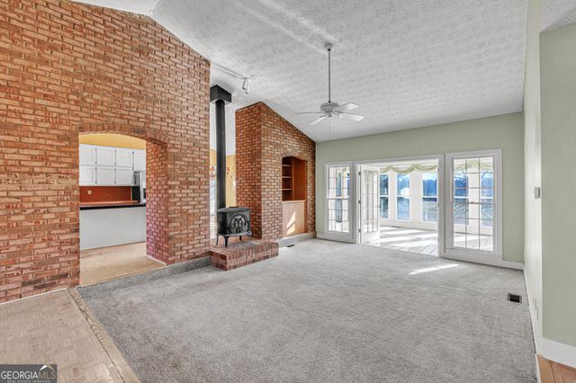 285 Old Farm Road, Fayetteville, GA 30215