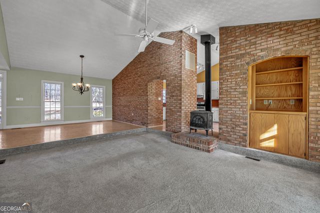 285 Old Farm Road, Fayetteville, GA 30215