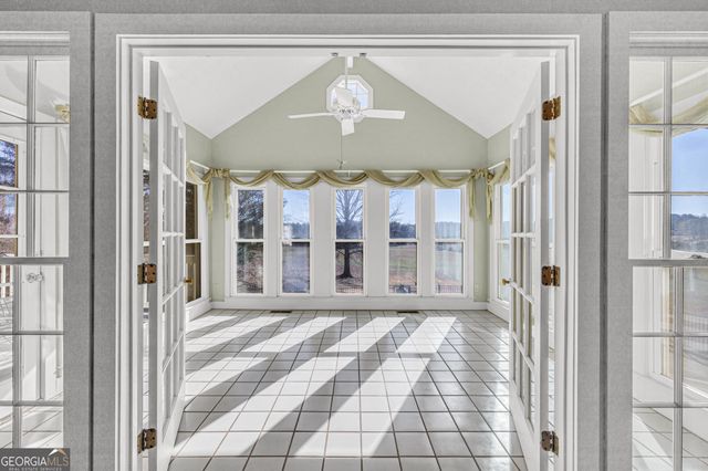 285 Old Farm Road, Fayetteville, GA 30215