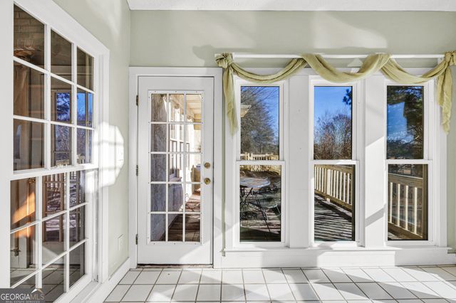 285 Old Farm Road, Fayetteville, GA 30215