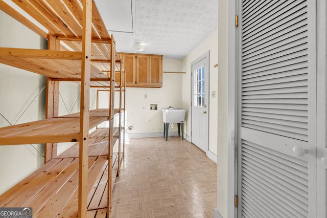 285 Old Farm Road, Fayetteville, GA 30215