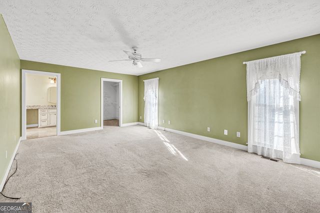 285 Old Farm Road, Fayetteville, GA 30215