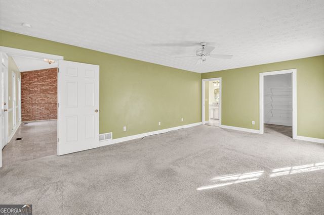 285 Old Farm Road, Fayetteville, GA 30215