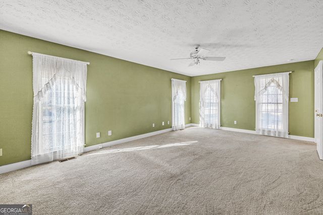 285 Old Farm Road, Fayetteville, GA 30215