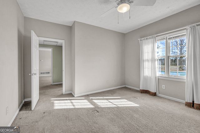 285 Old Farm Road, Fayetteville, GA 30215