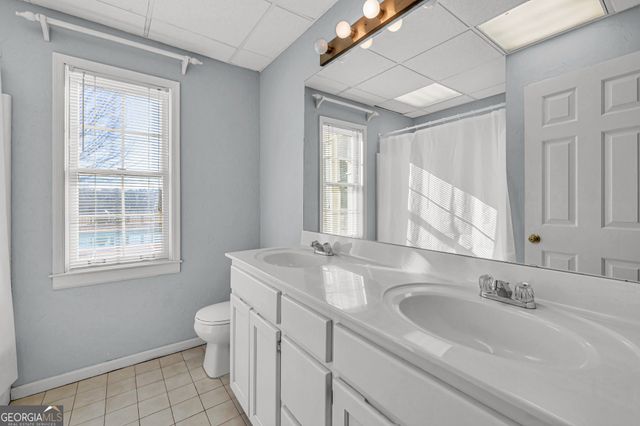 285 Old Farm Road, Fayetteville, GA 30215