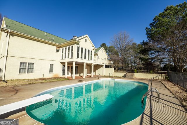 285 Old Farm Road, Fayetteville, GA 30215