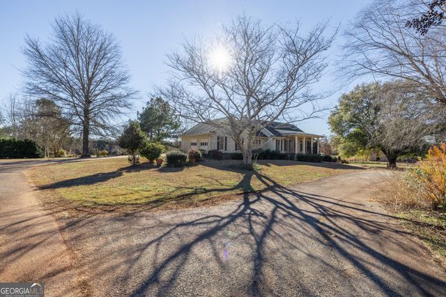 285 Old Farm Road, Fayetteville, GA 30215