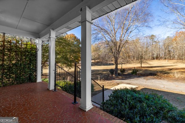 285 Old Farm Road, Fayetteville, GA 30215