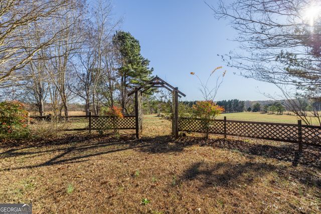 285 Old Farm Road, Fayetteville, GA 30215