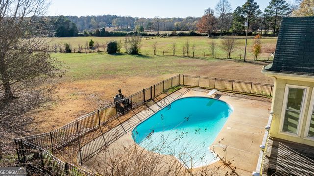 285 Old Farm Road, Fayetteville, GA 30215