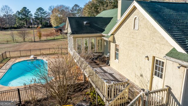 285 Old Farm Road, Fayetteville, GA 30215