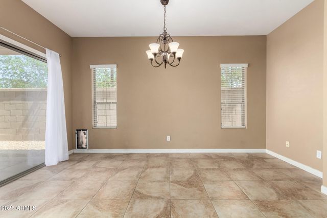 560 E RAINBOW Drive, Chandler, AZ 85249