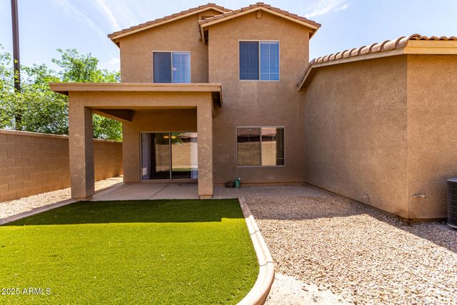 560 E RAINBOW Drive, Chandler, AZ 85249