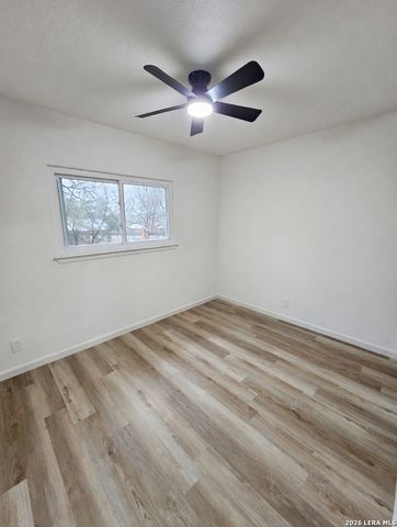 1070 Frost Fire, San Antonio, TX 78245