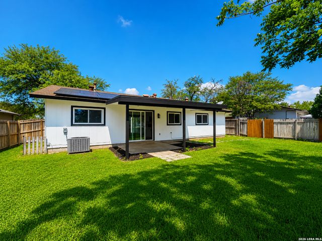 1070 Frost Fire, San Antonio, TX 78245