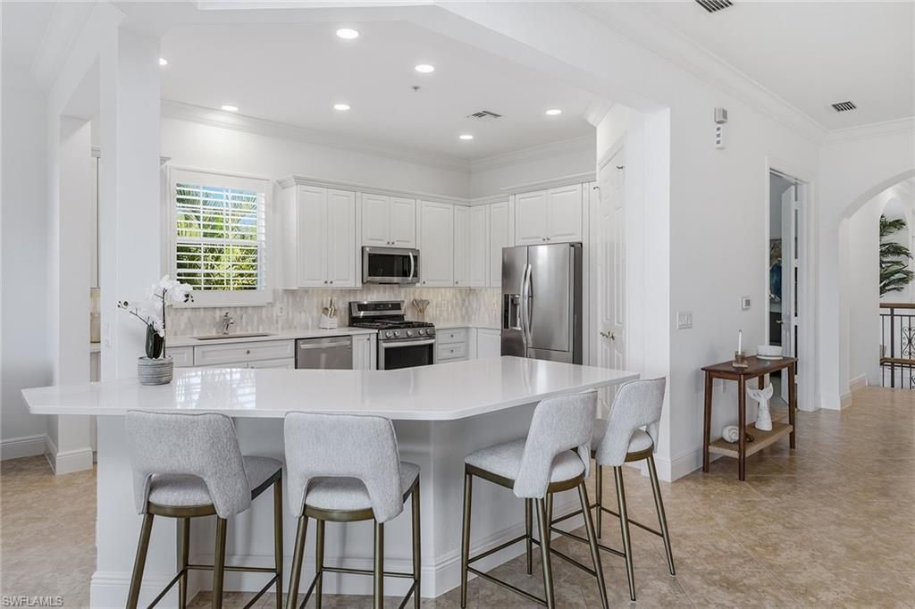 3176 Serena LN 202, NAPLES, FL 34114 — photo 5