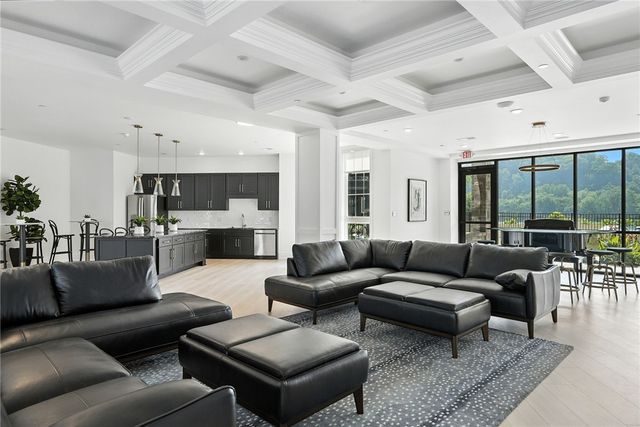 1 1st Street 305, Oakmont, PA 15139