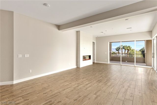 132 Los Cabos Drive 202, Las Vegas, NV 89144