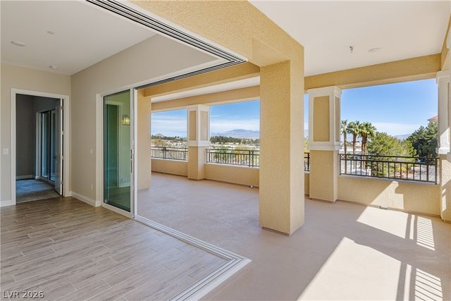 132 Los Cabos Drive 202, Las Vegas, NV 89144