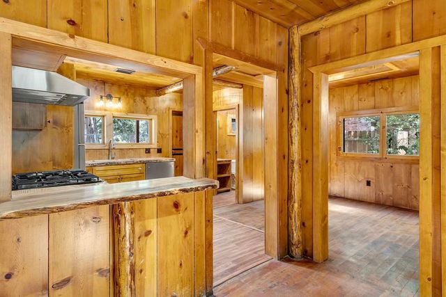 54730 River Drive, Idyllwild, CA 92549