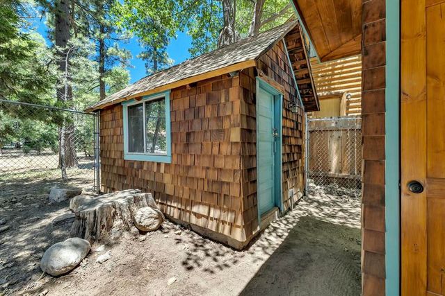 54730 River Drive, Idyllwild, CA 92549
