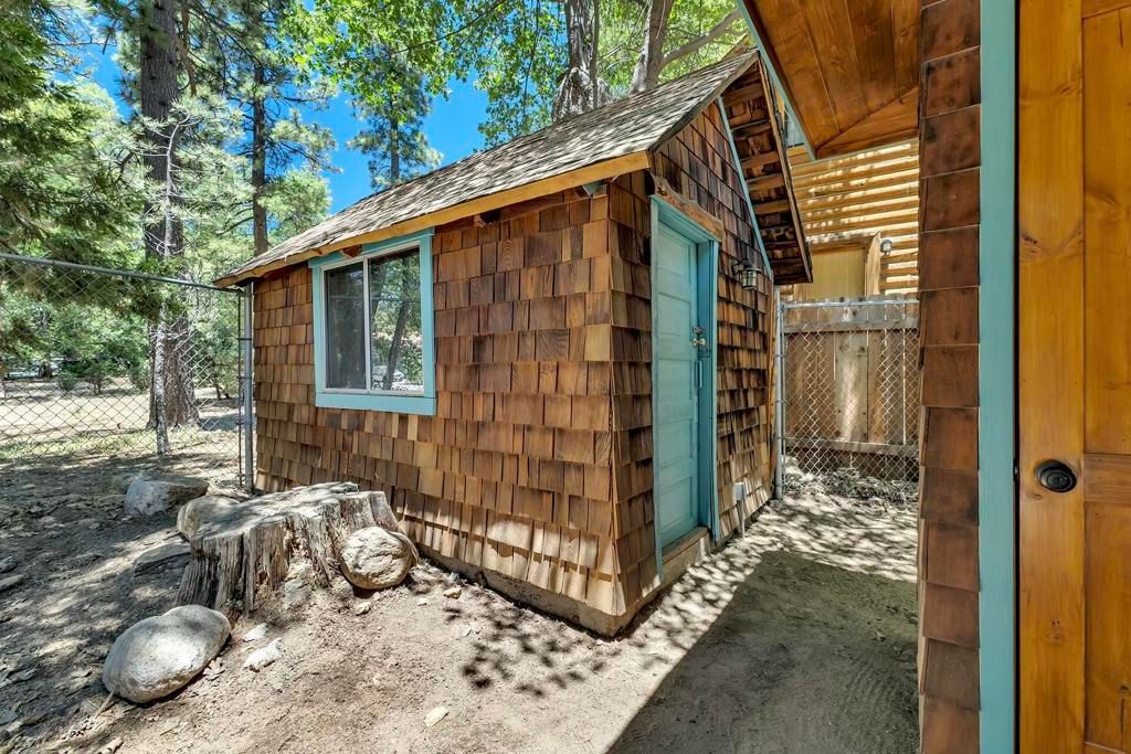 Image 32 of property listing at 54730 River Drive, Idyllwild, CA 92549