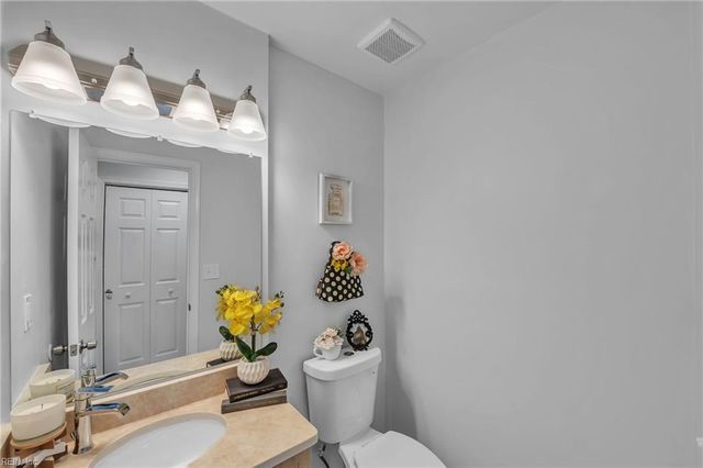 10 Warwick CIR, Chesapeake, VA 23320