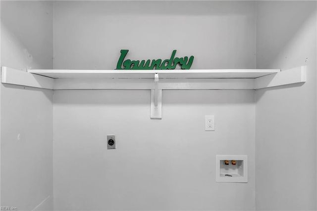 10 Warwick CIR, Chesapeake, VA 23320