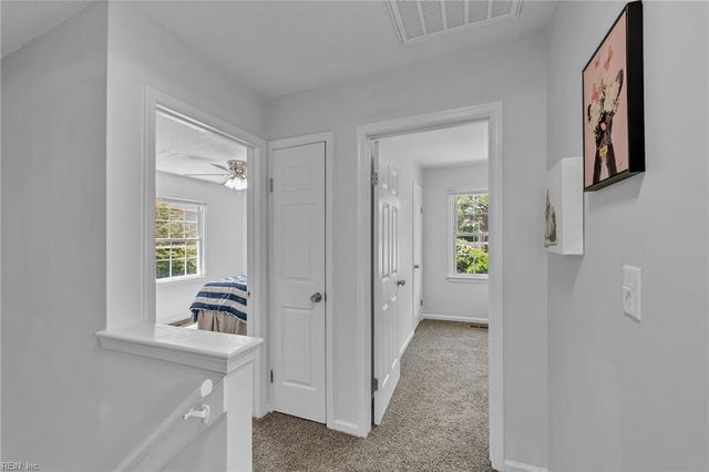 10 Warwick CIR, Chesapeake, VA 23320