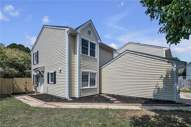 10 Warwick CIR, Chesapeake, VA 23320